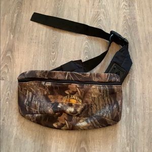 FieldLine Camo Fanny Pack NWOT